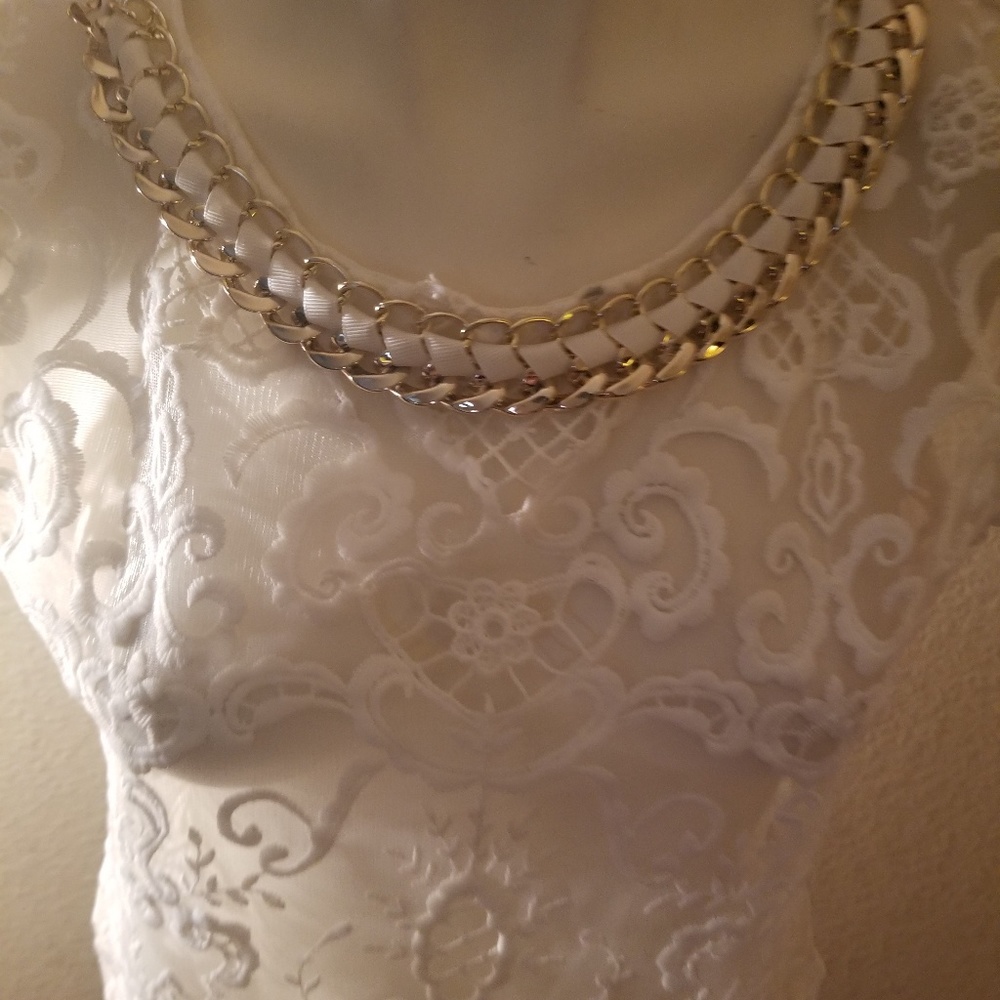 Top - Picture 2 of 4